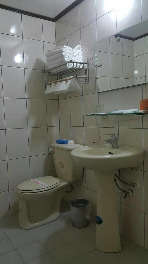 Bin Cheng Hotel Yilan Kültér fotó