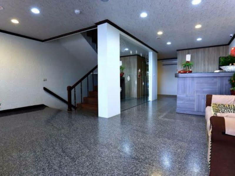 Bin Cheng Hotel Yilan Kültér fotó