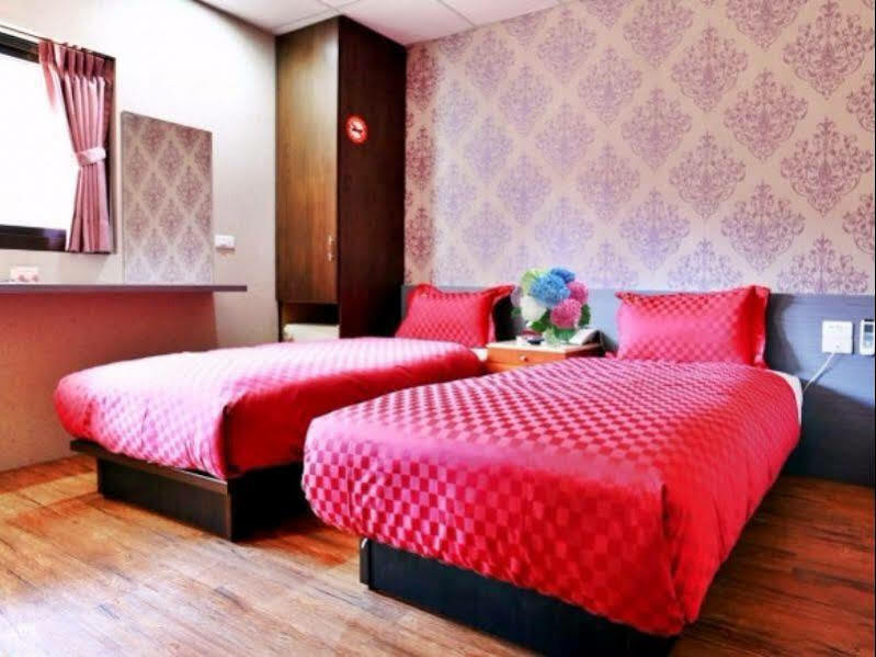 Bin Cheng Hotel Yilan Kültér fotó
